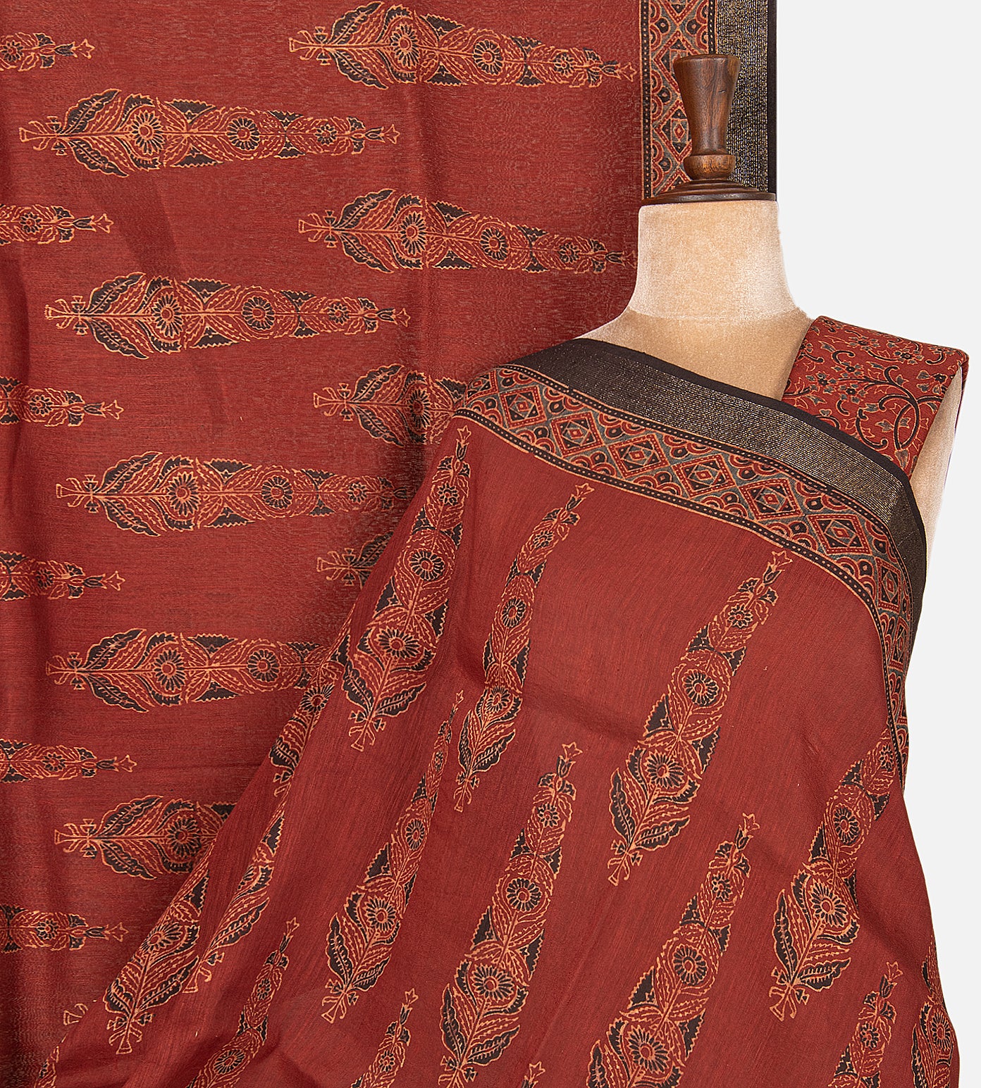Maroon Linen Saree